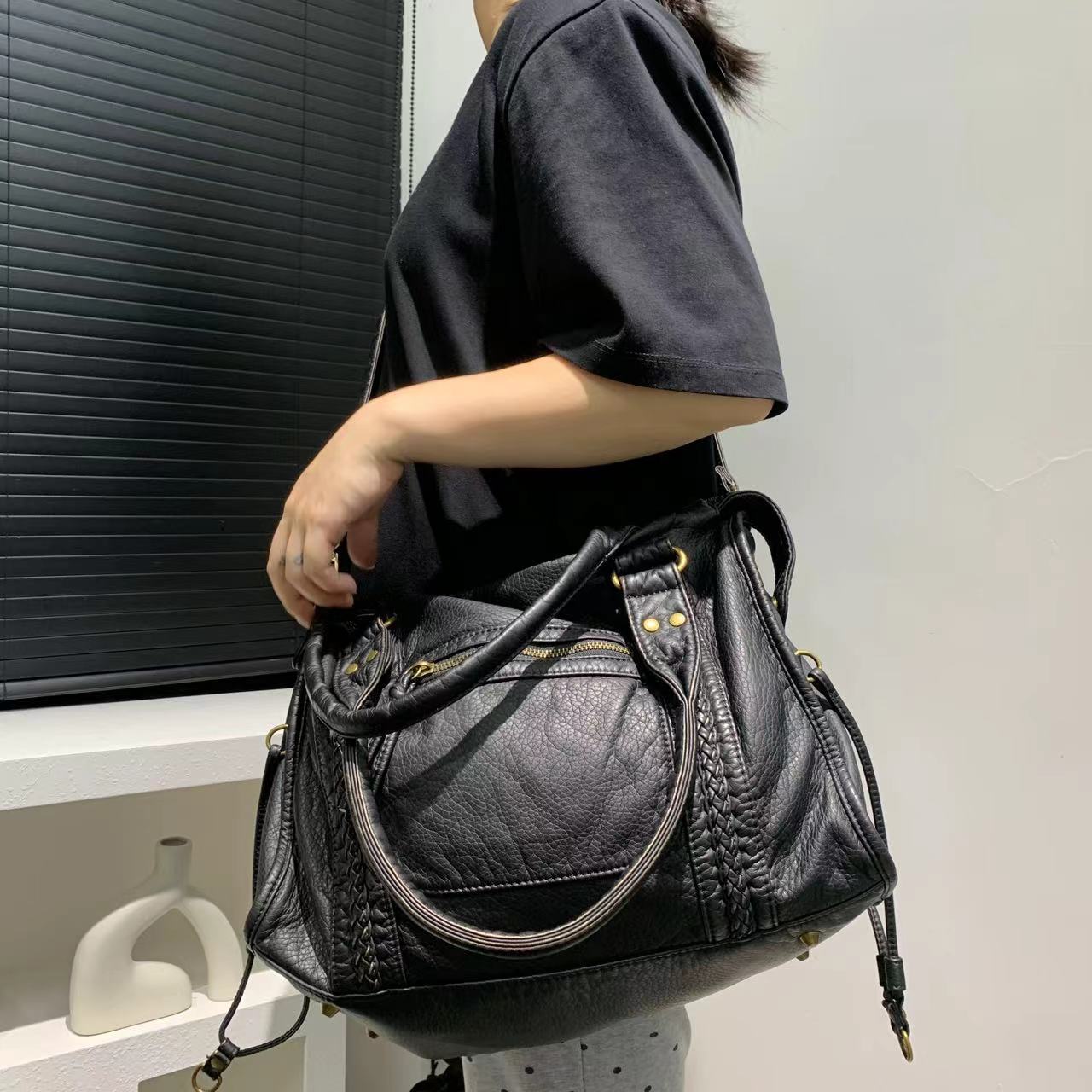 Women's Soft Leather Vintage Tote Bag Shoulder Messenger Bag