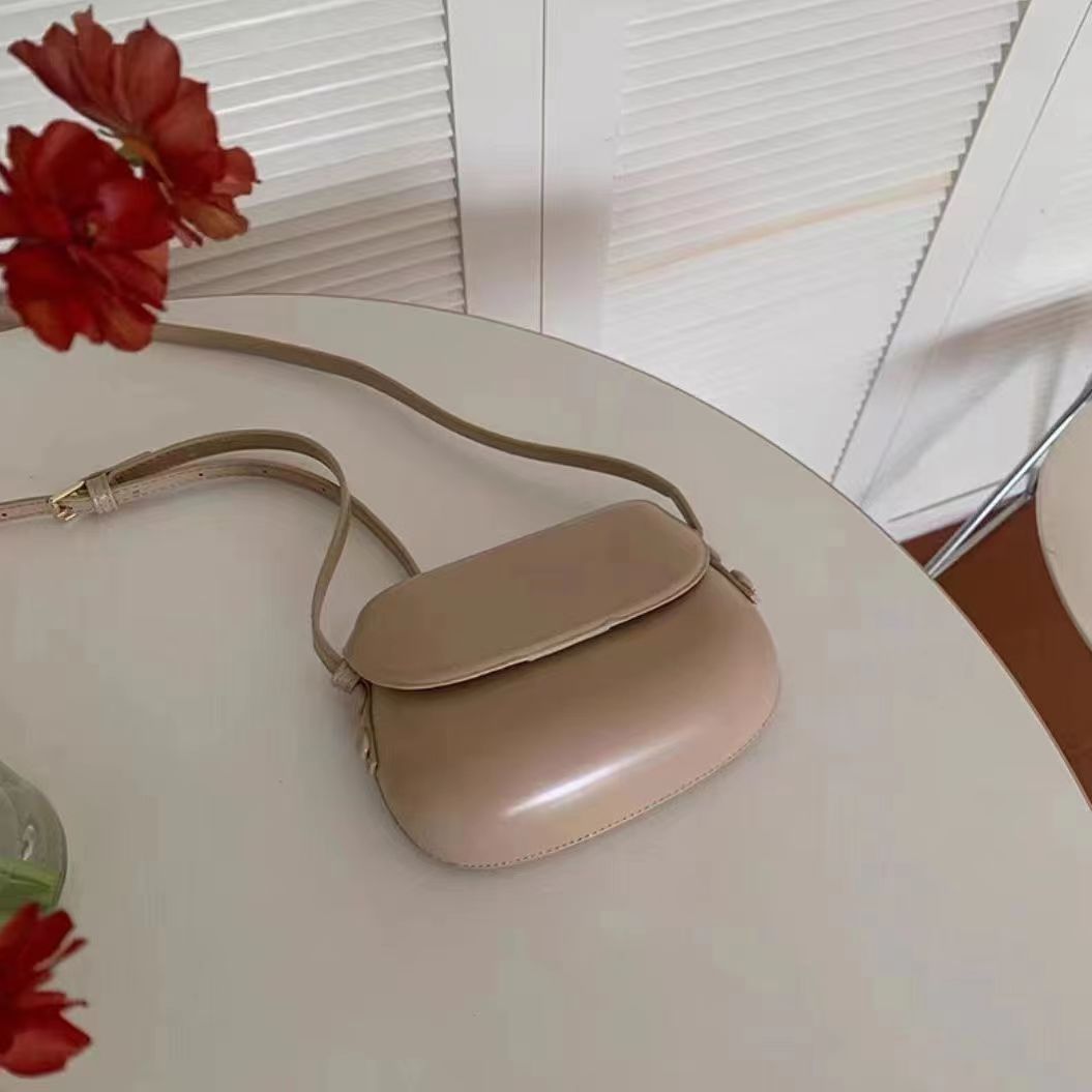 Candy Color Cute Shell Bag Ins Fashion Saddle Bags Women Shoulder Messenger Bag