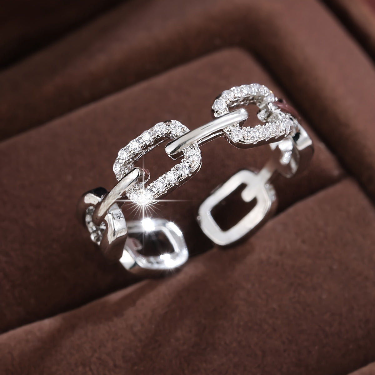 Fully Diamond-studded Chain Ring With An Adjustable Opening