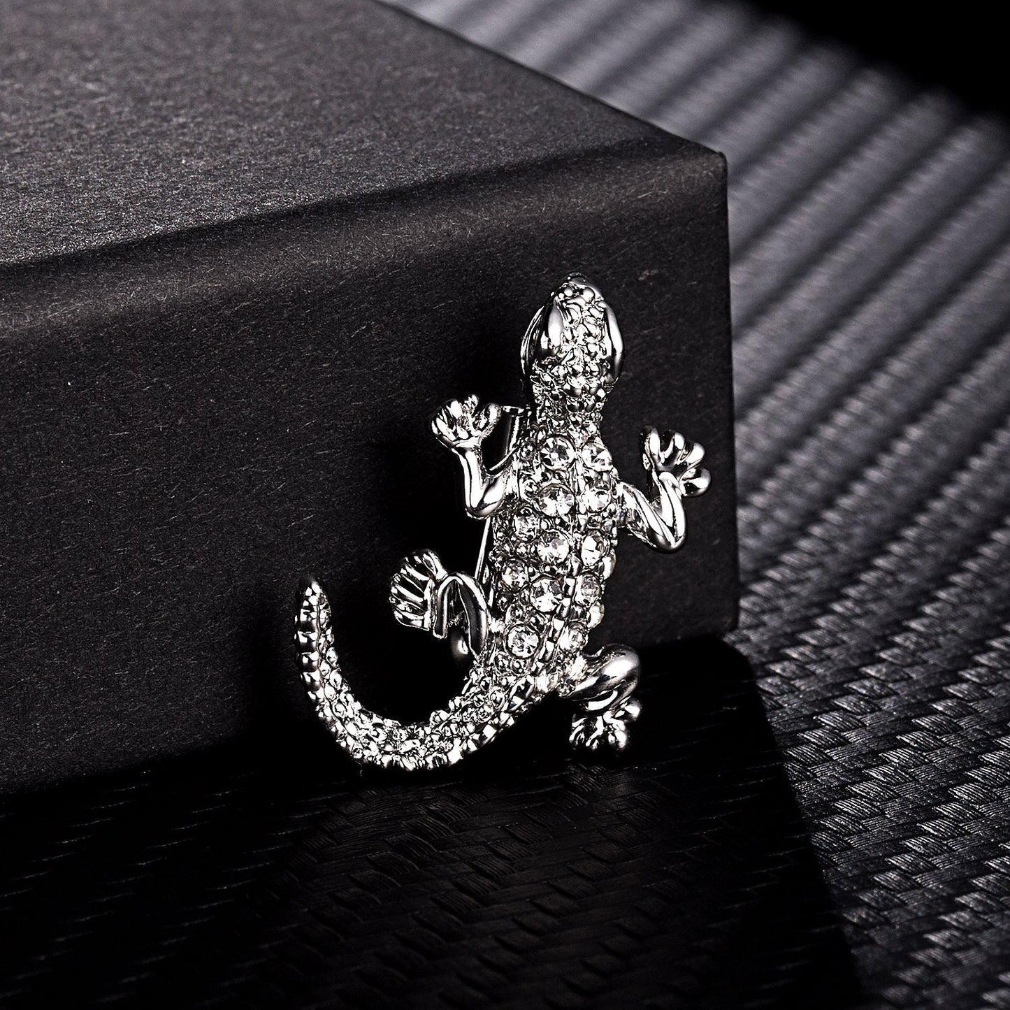 Fashion  Owl Crystal Rhinestones Brooches Antique Brooch