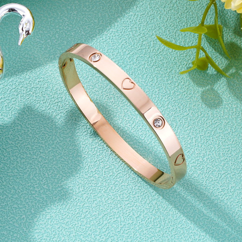 Personalized Peach Heart Buckle Stainless Steel Bracelet