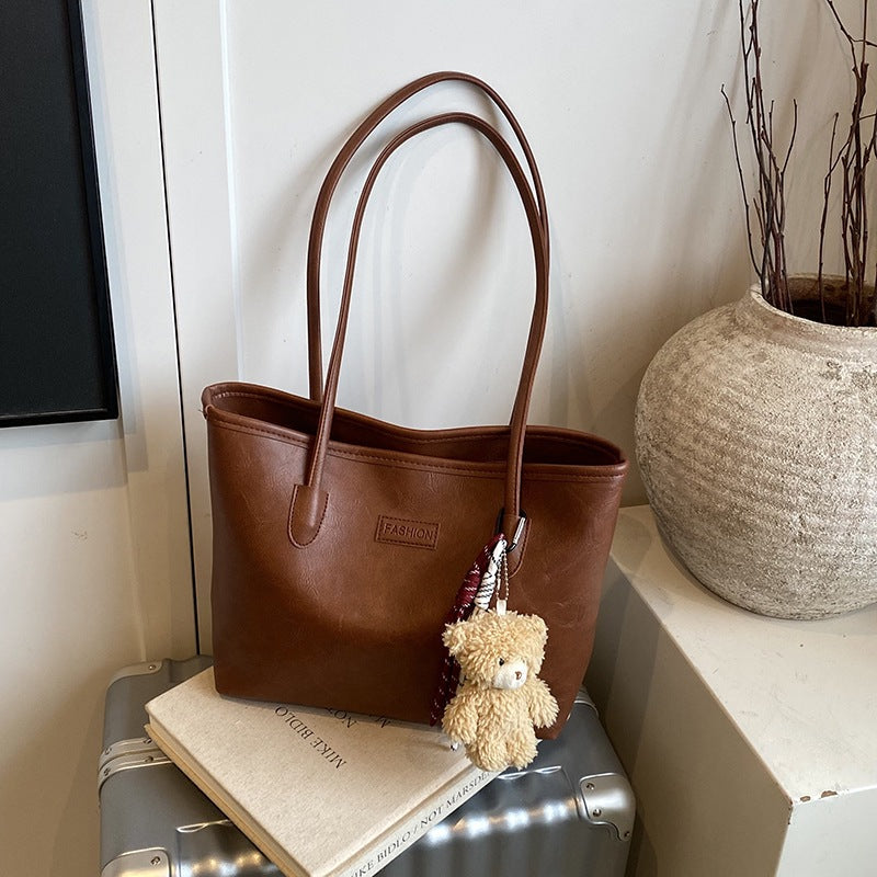 Fashion Retro Oil Wax Skin Commuting Large Capacity Shoulder Bag